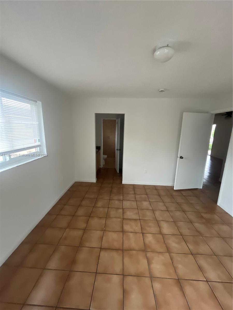 HIALEAH 6TH ADDN - Residential Lease