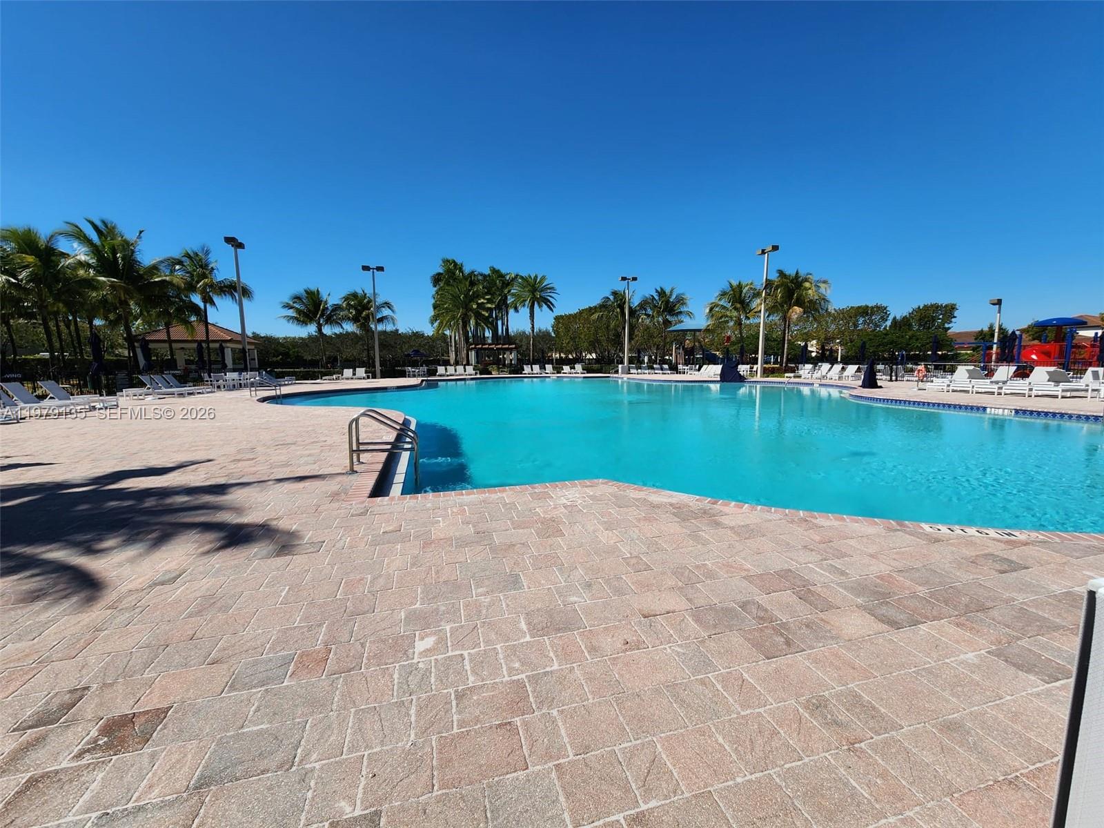 SILVER PALM WEST - Residential