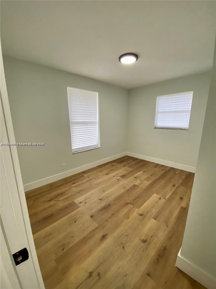 LAUDERDALE VILLAS - Residential