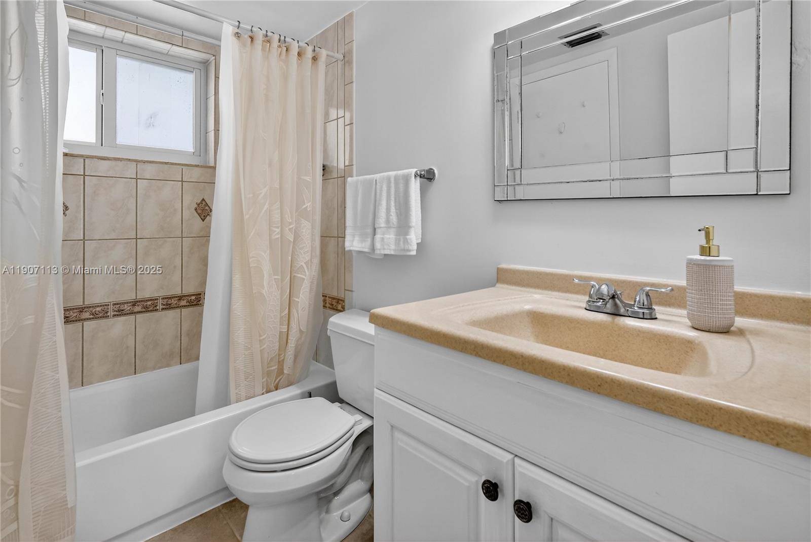 VILLAGE OF KINGS CREEK CO - Residential