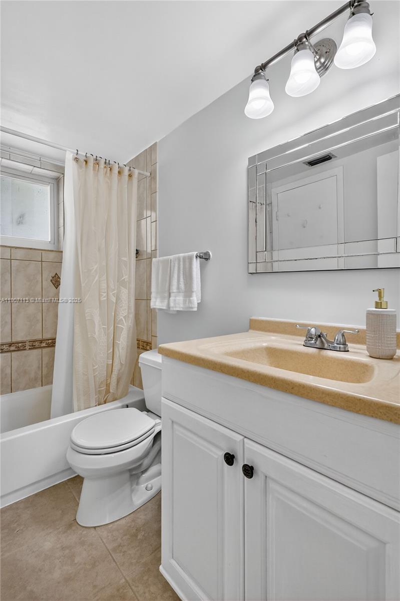 VILLAGE OF KINGS CREEK CO - Residential