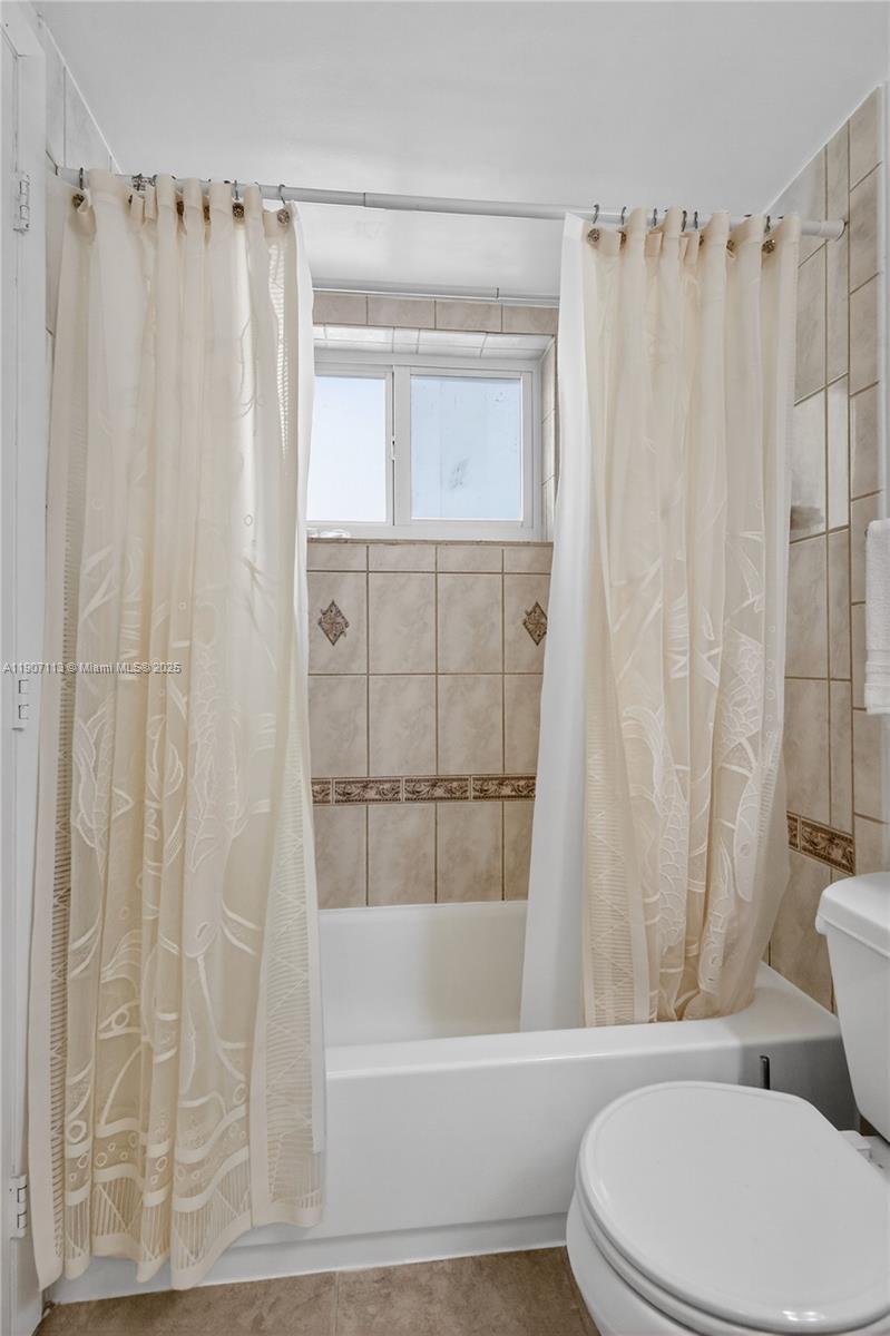 VILLAGE OF KINGS CREEK CO - Residential