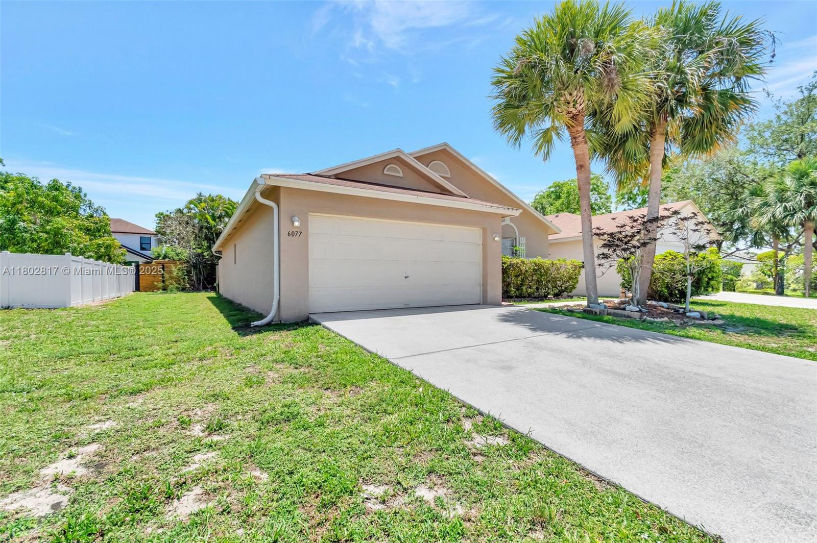 6077 Azalea Cir