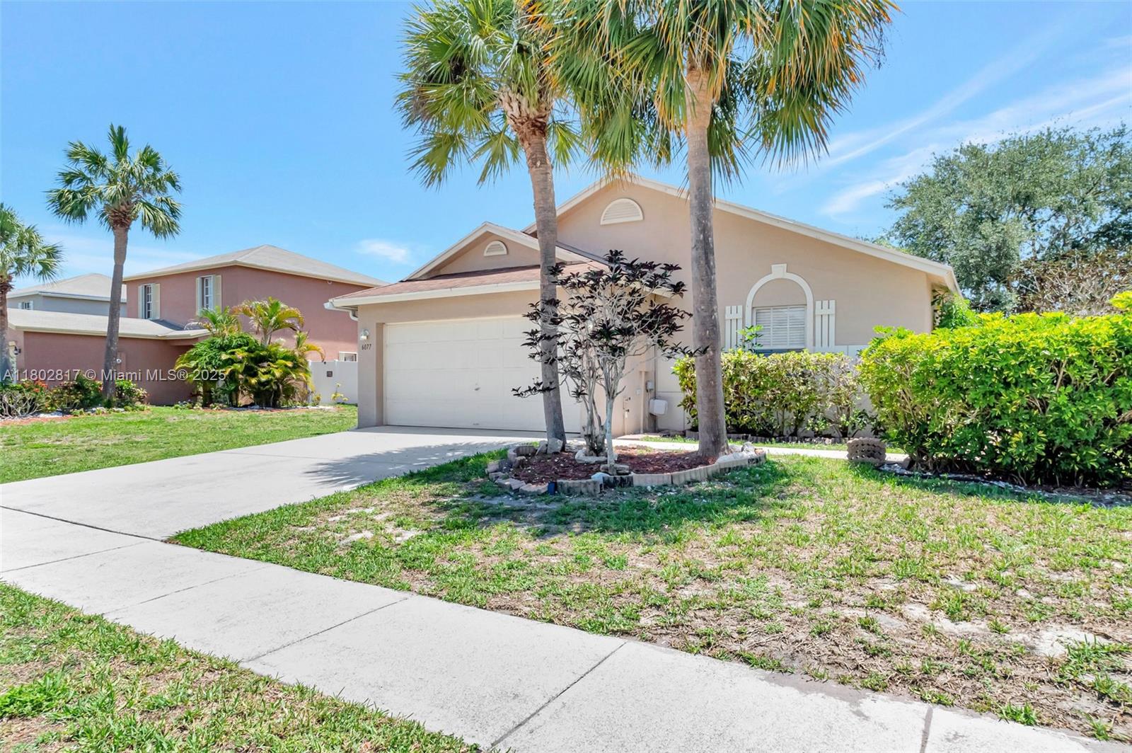 6077 Azalea Cir