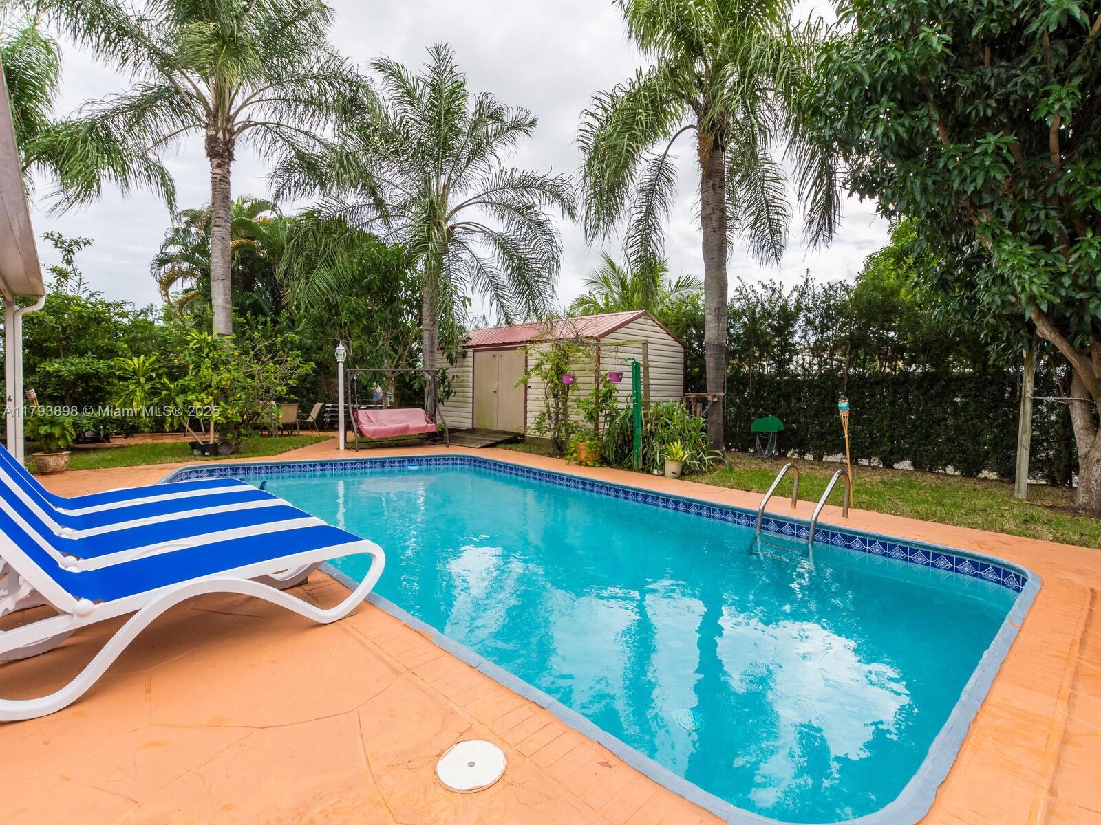 HOLLYWOOD HILLS AMEN PLAT - Residential Lease