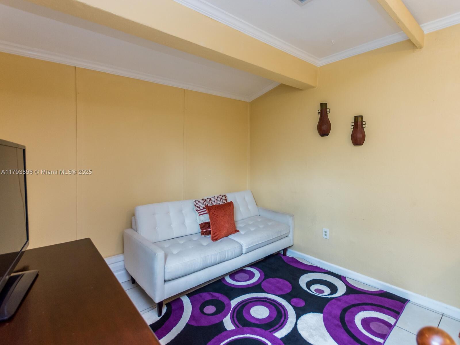 HOLLYWOOD HILLS AMEN PLAT - Residential Lease