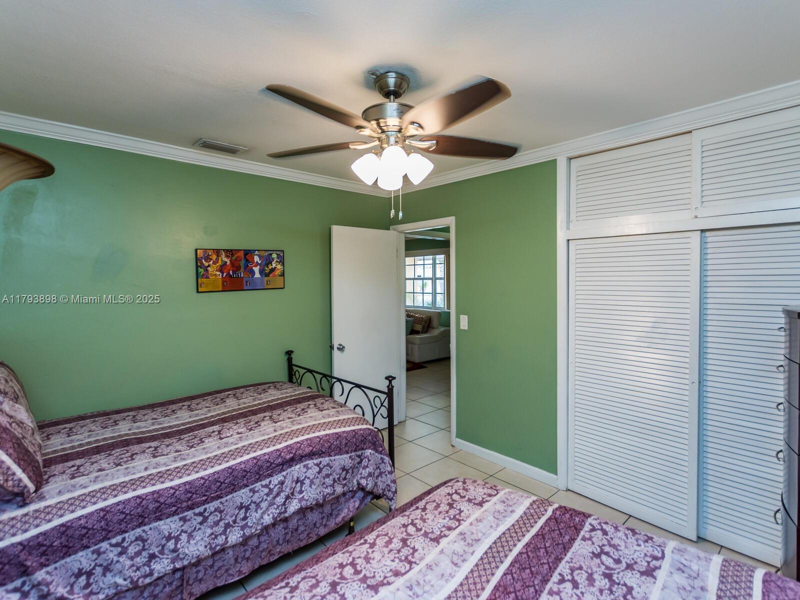 HOLLYWOOD HILLS AMEN PLAT - Residential Lease