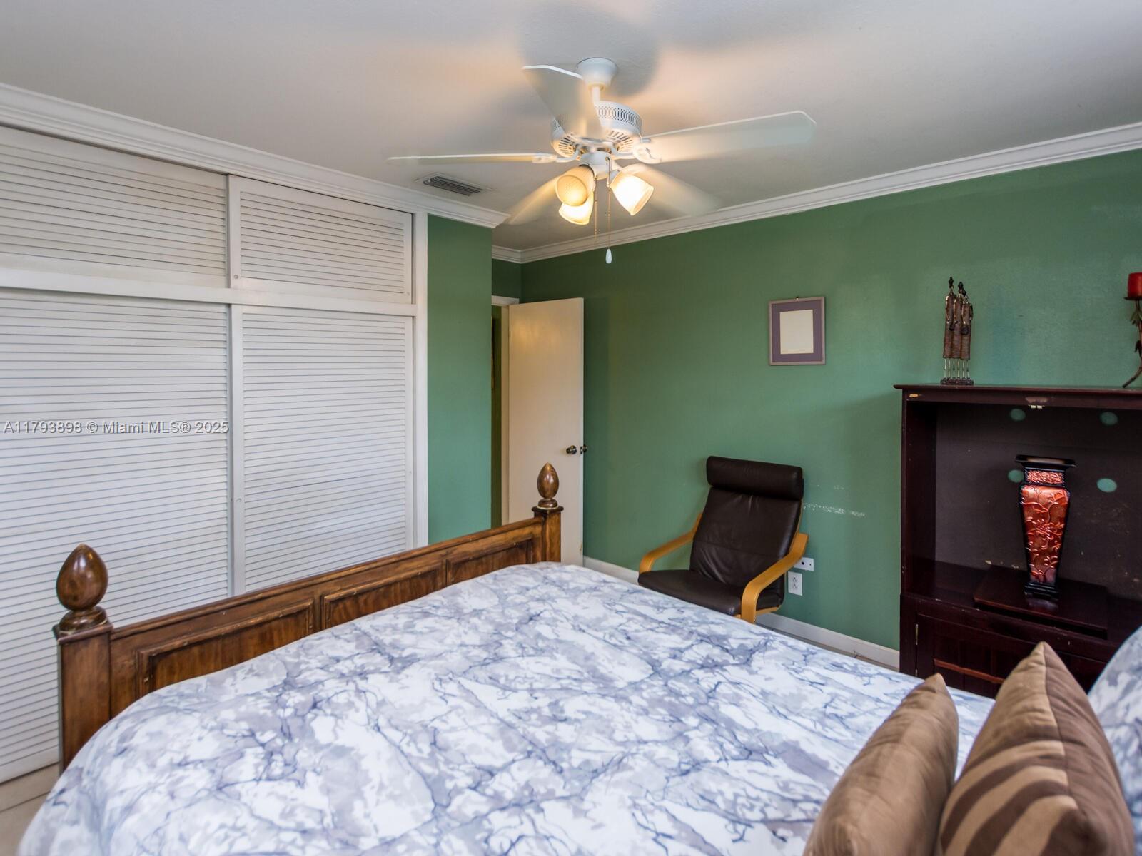 HOLLYWOOD HILLS AMEN PLAT - Residential Lease