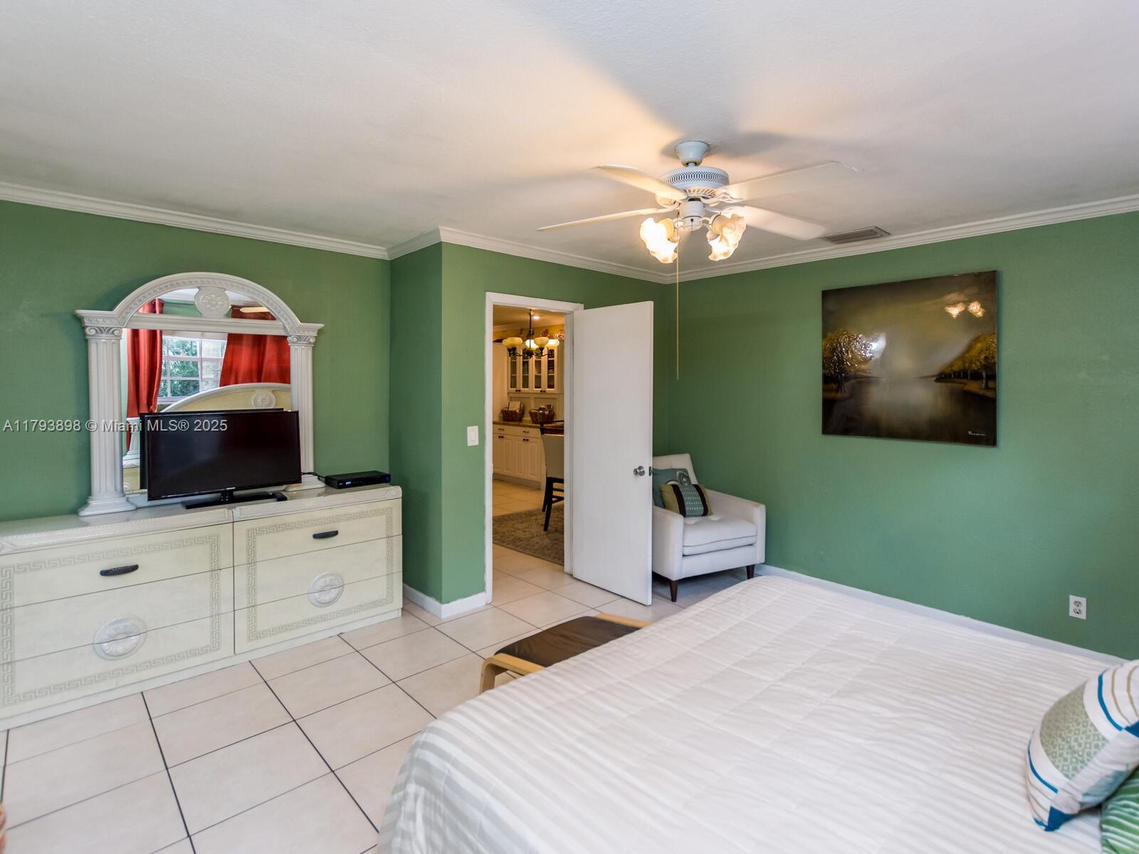 HOLLYWOOD HILLS AMEN PLAT - Residential Lease