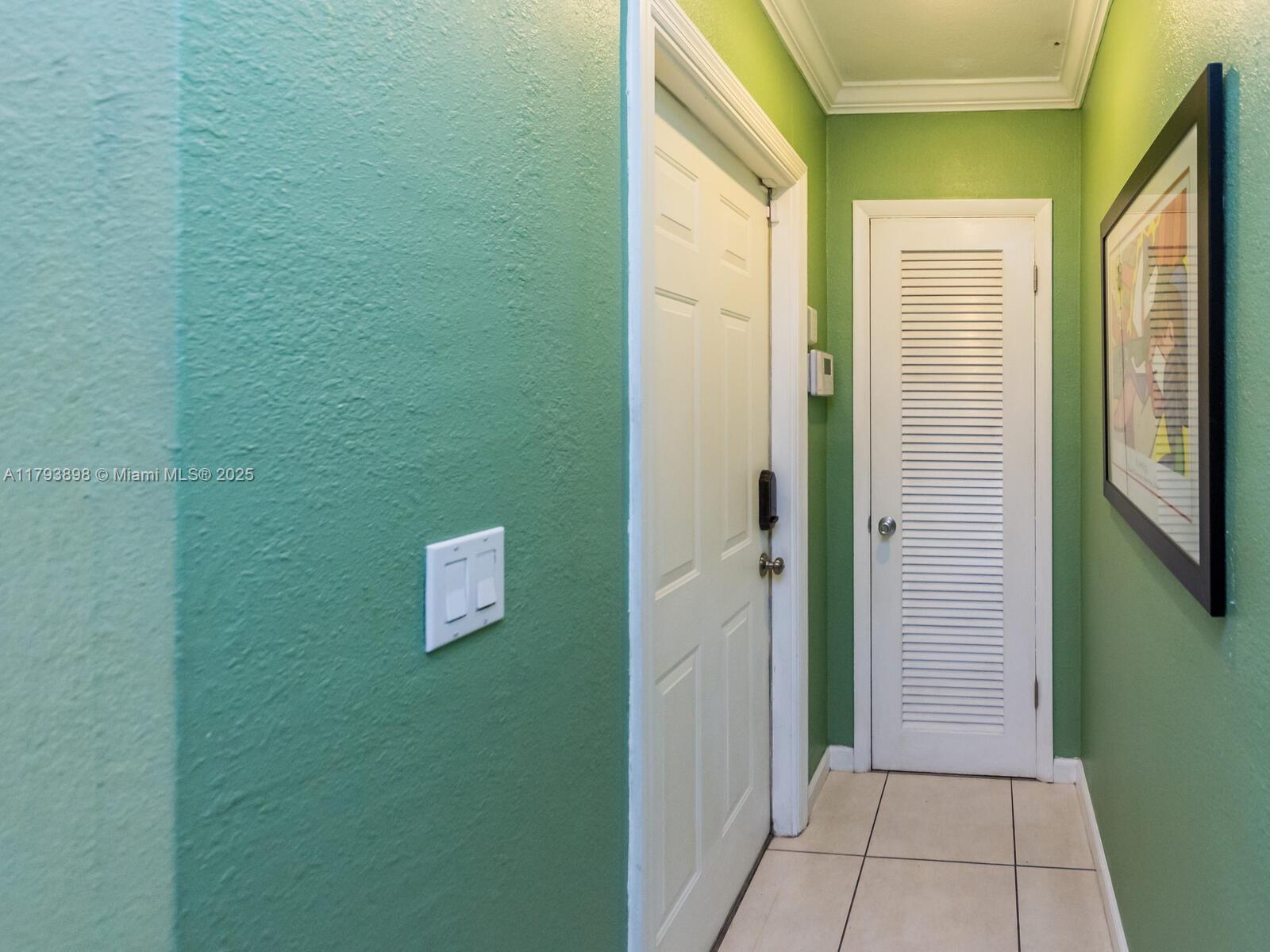 HOLLYWOOD HILLS AMEN PLAT - Residential Lease