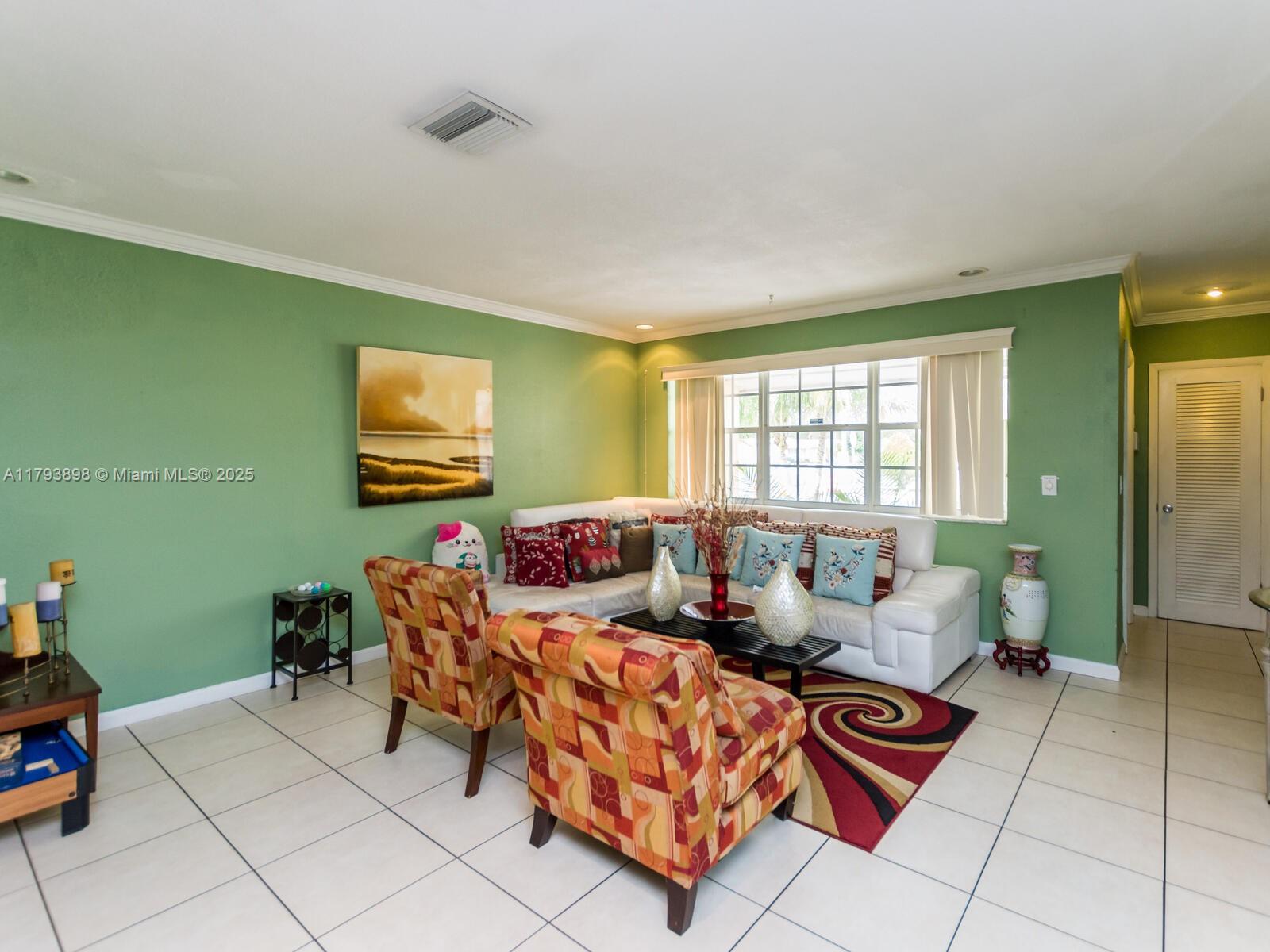 HOLLYWOOD HILLS AMEN PLAT - Residential Lease