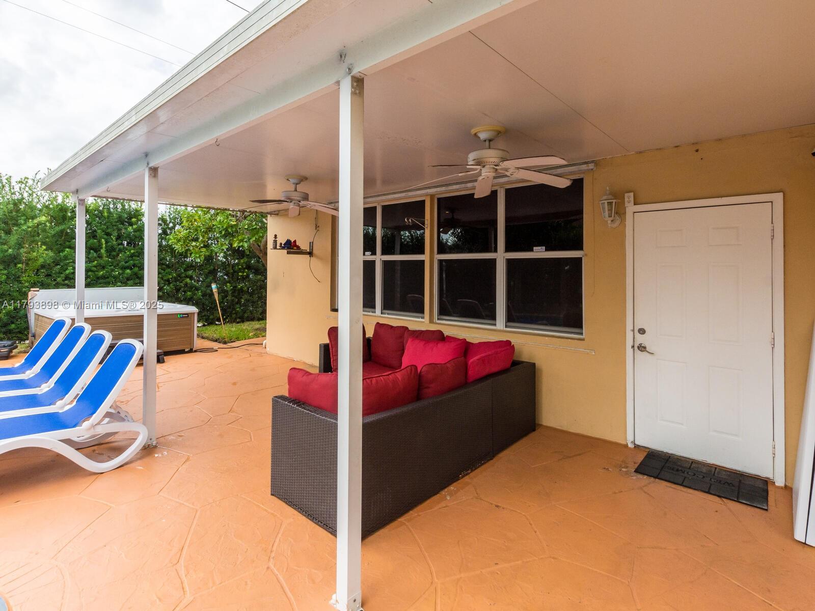 HOLLYWOOD HILLS AMEN PLAT - Residential Lease