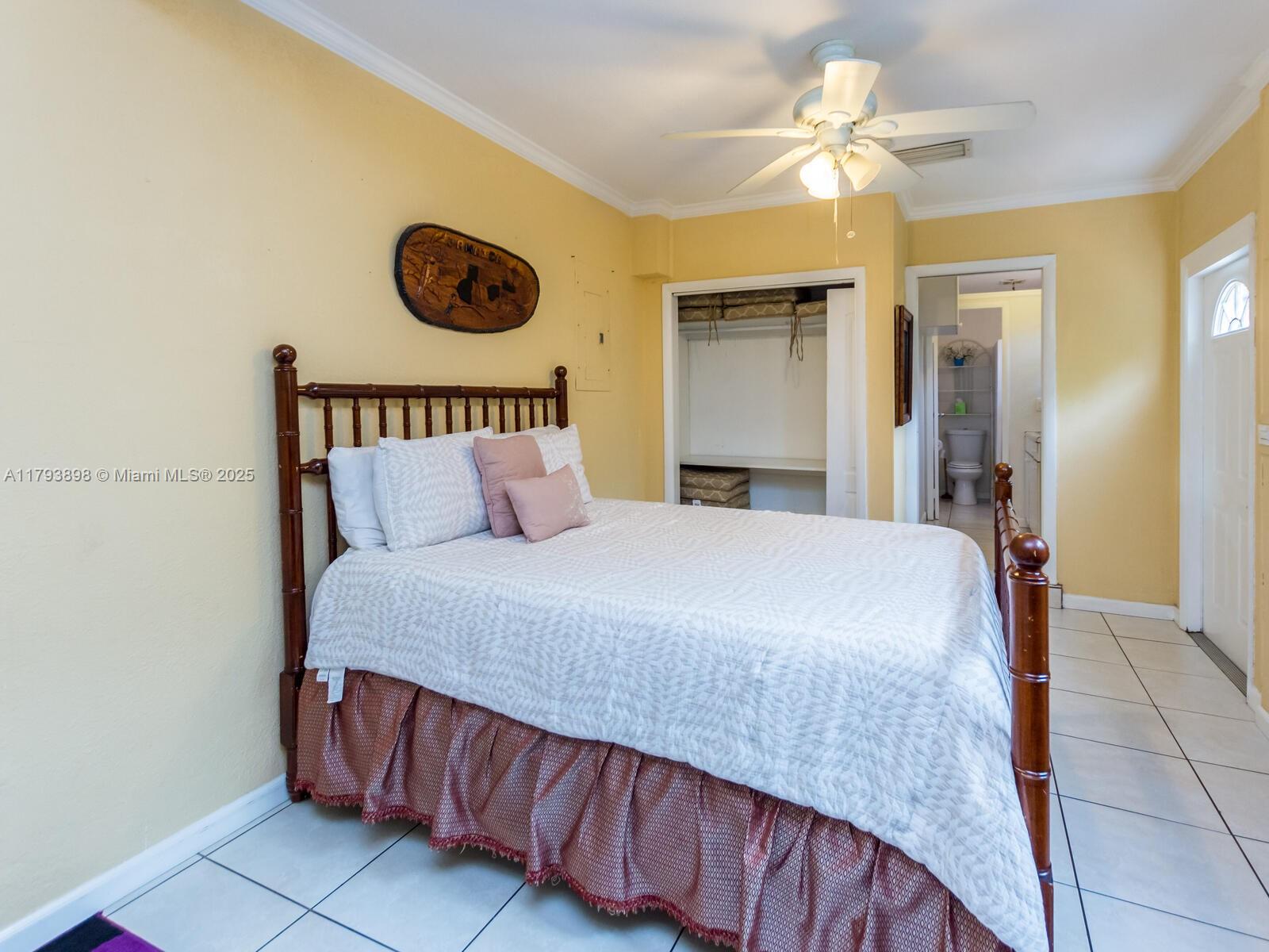 HOLLYWOOD HILLS AMEN PLAT - Residential Lease