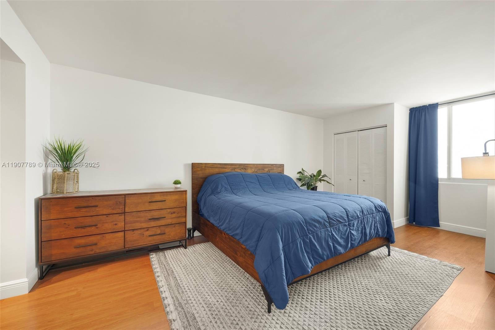 MADISON DOWNTOWN CONDO - Residential