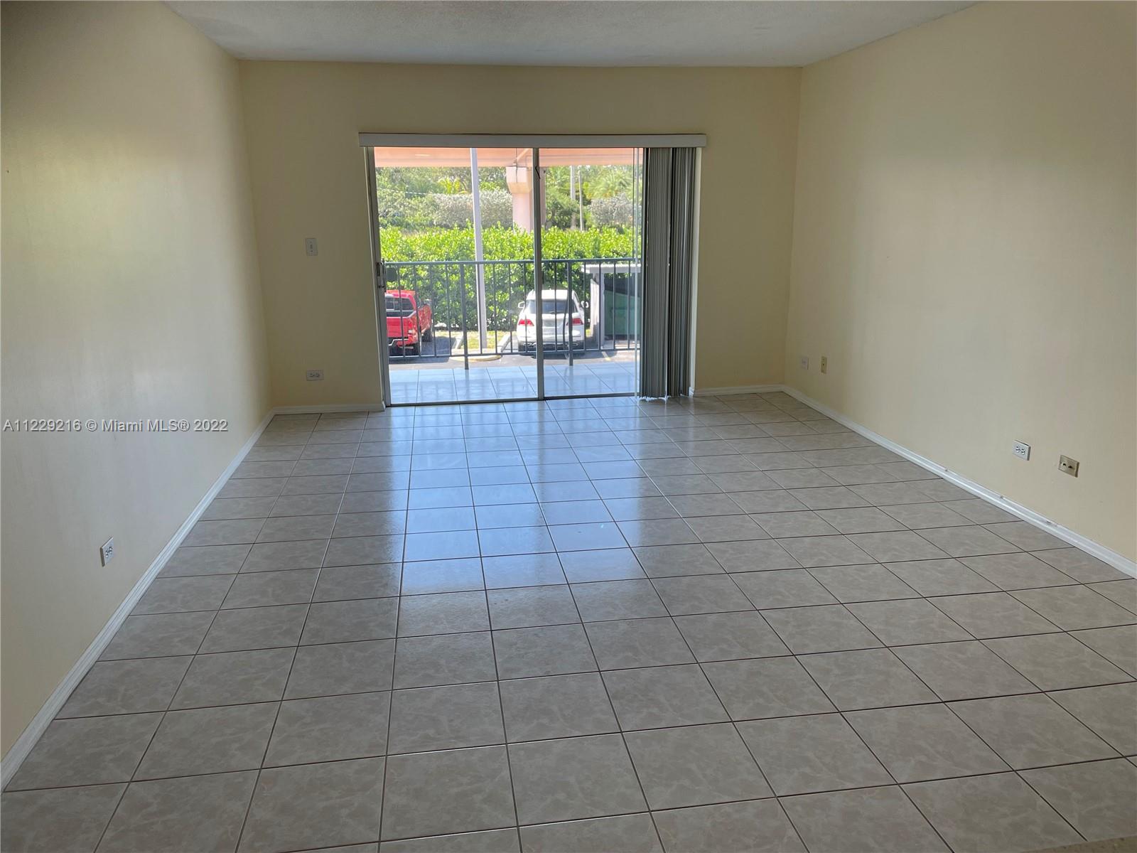 GRANDA DADELAND CONDO - Residential Lease
