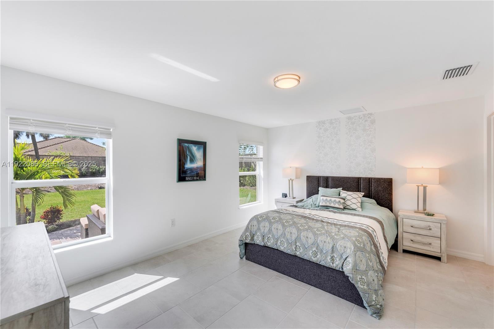 OAKVIEW - Residential