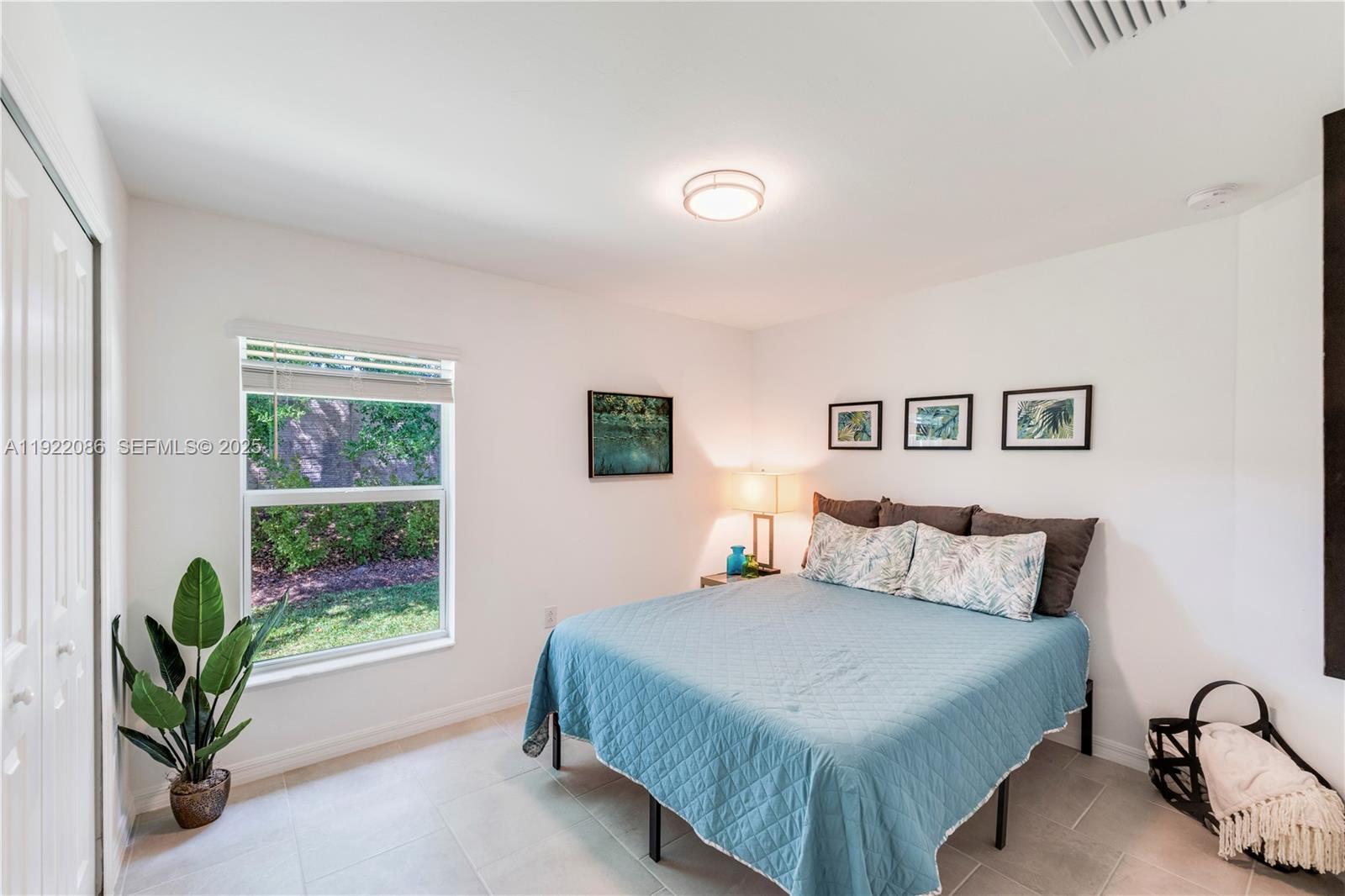 OAKVIEW - Residential