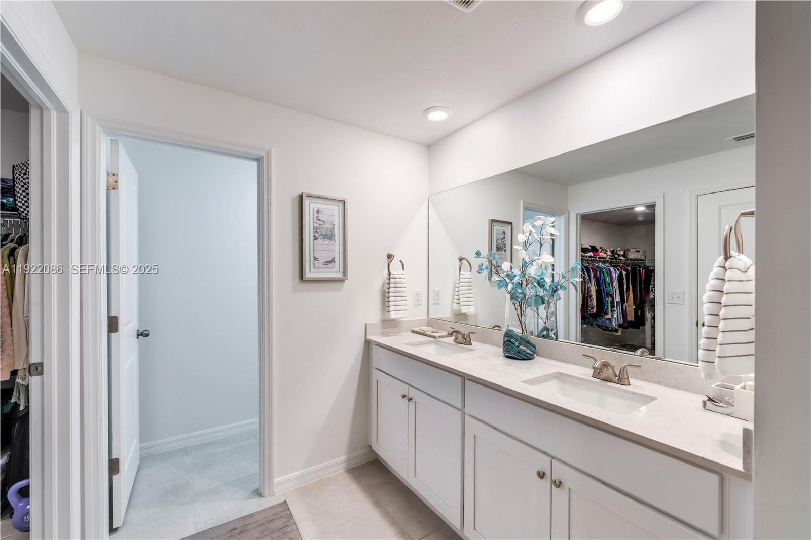 OAKVIEW - Residential