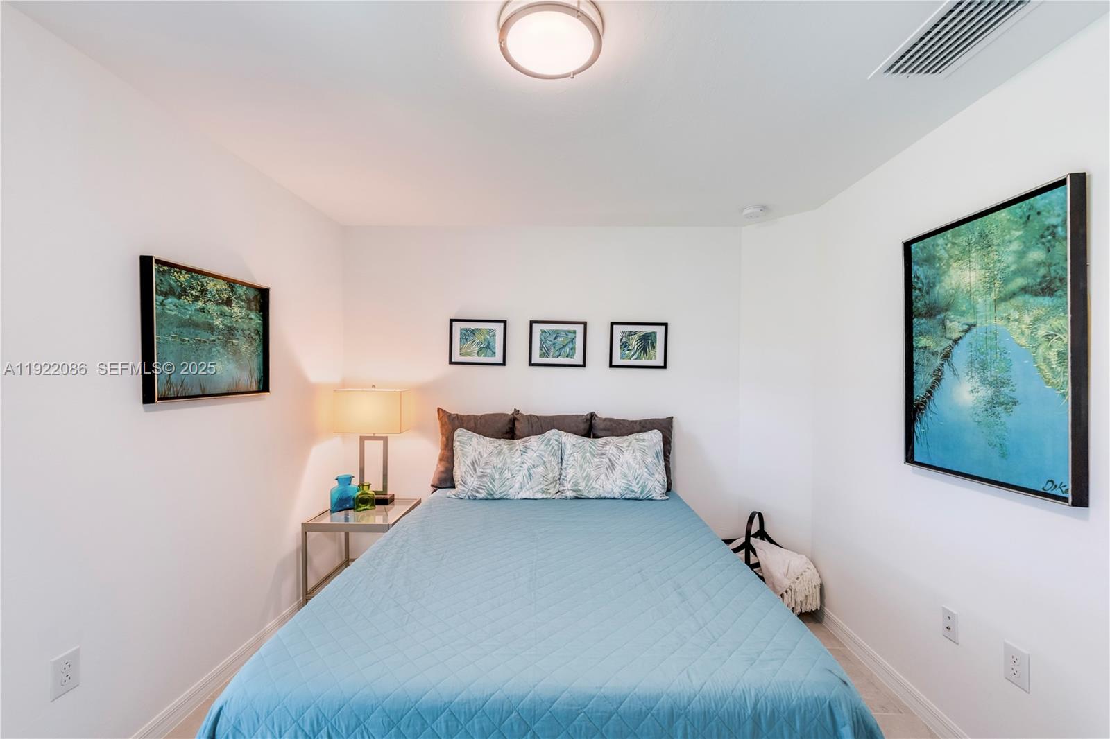 OAKVIEW - Residential