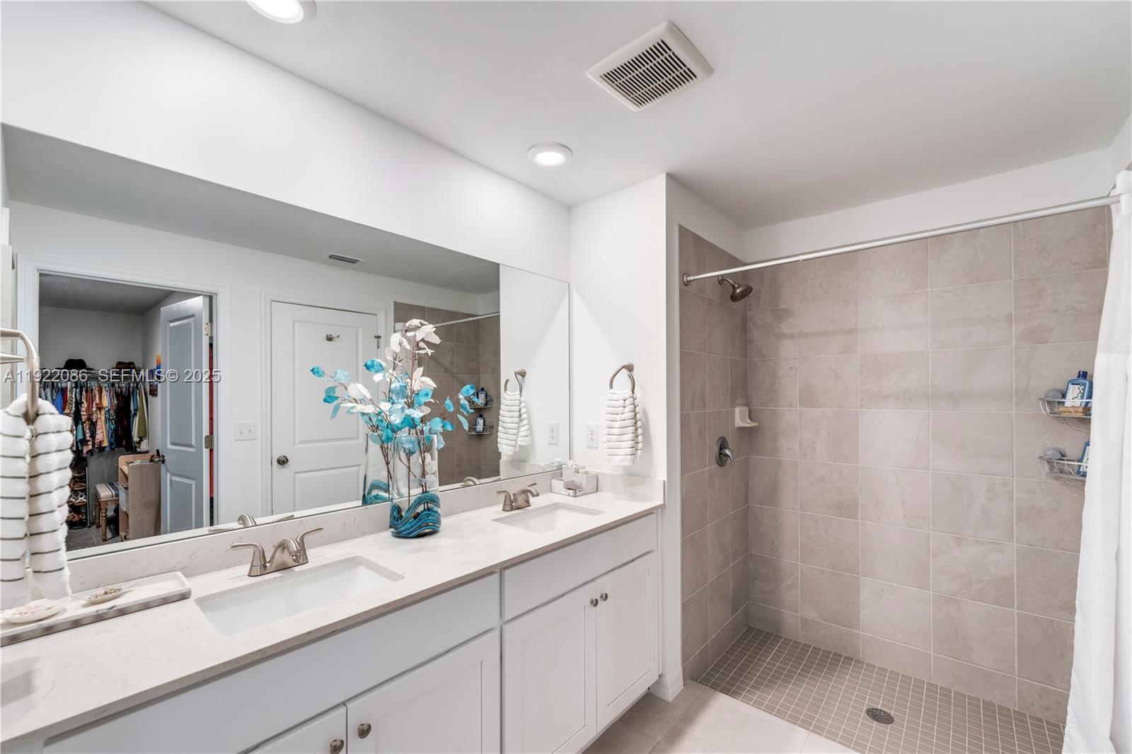 OAKVIEW - Residential