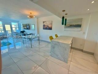 HOLLYWOOD TOWERS CONDO - Residential Lease