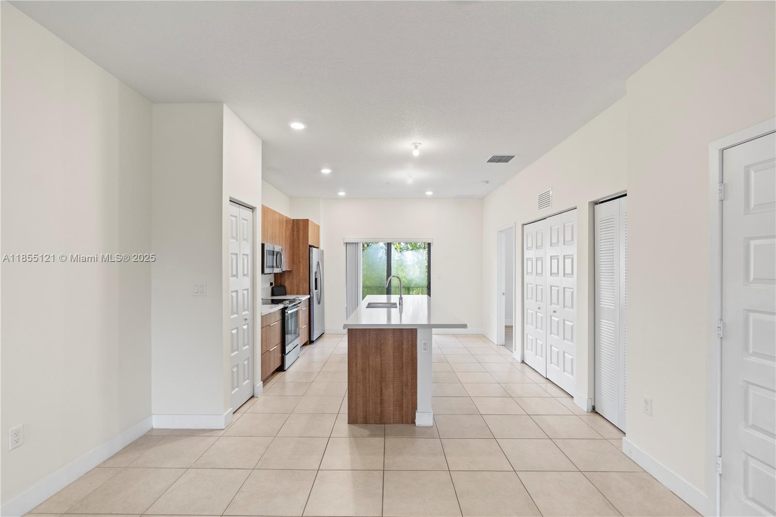 7831 NW 104th Ave 22