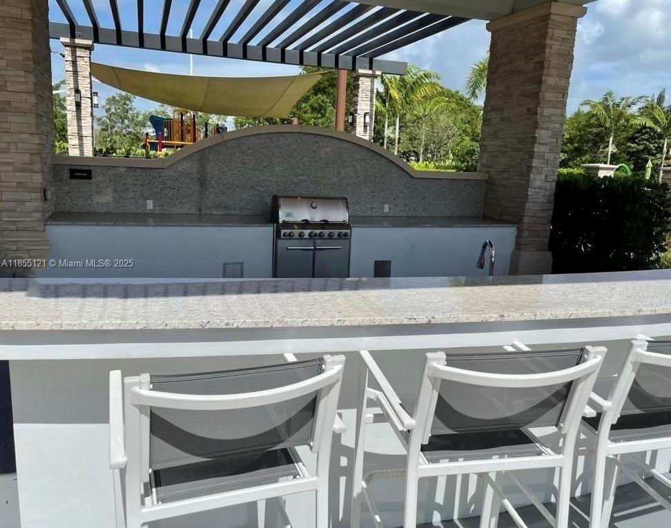 APEX AT PARK CENTRAL COND - Residential