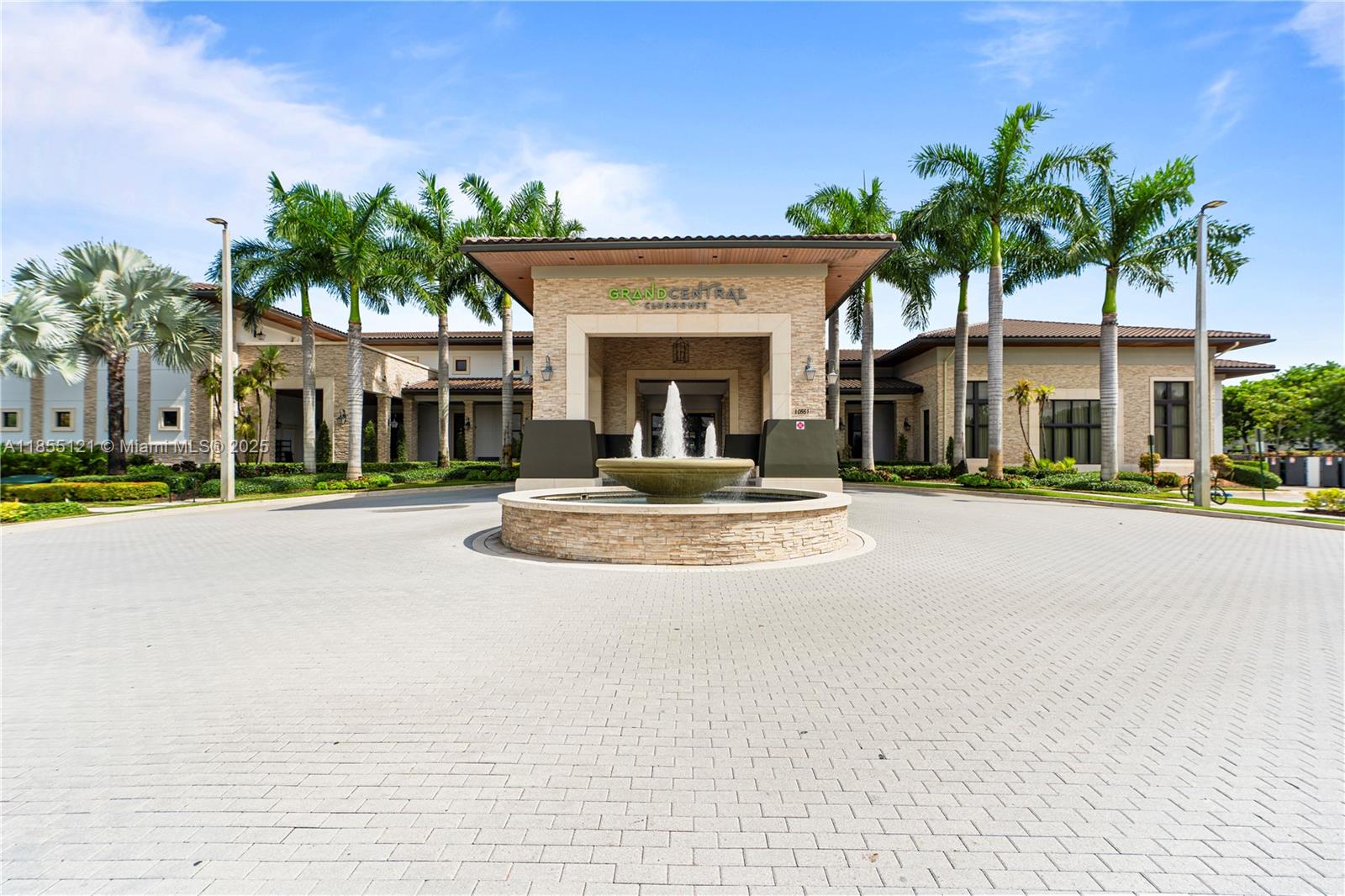 APEX AT PARK CENTRAL COND - Residential