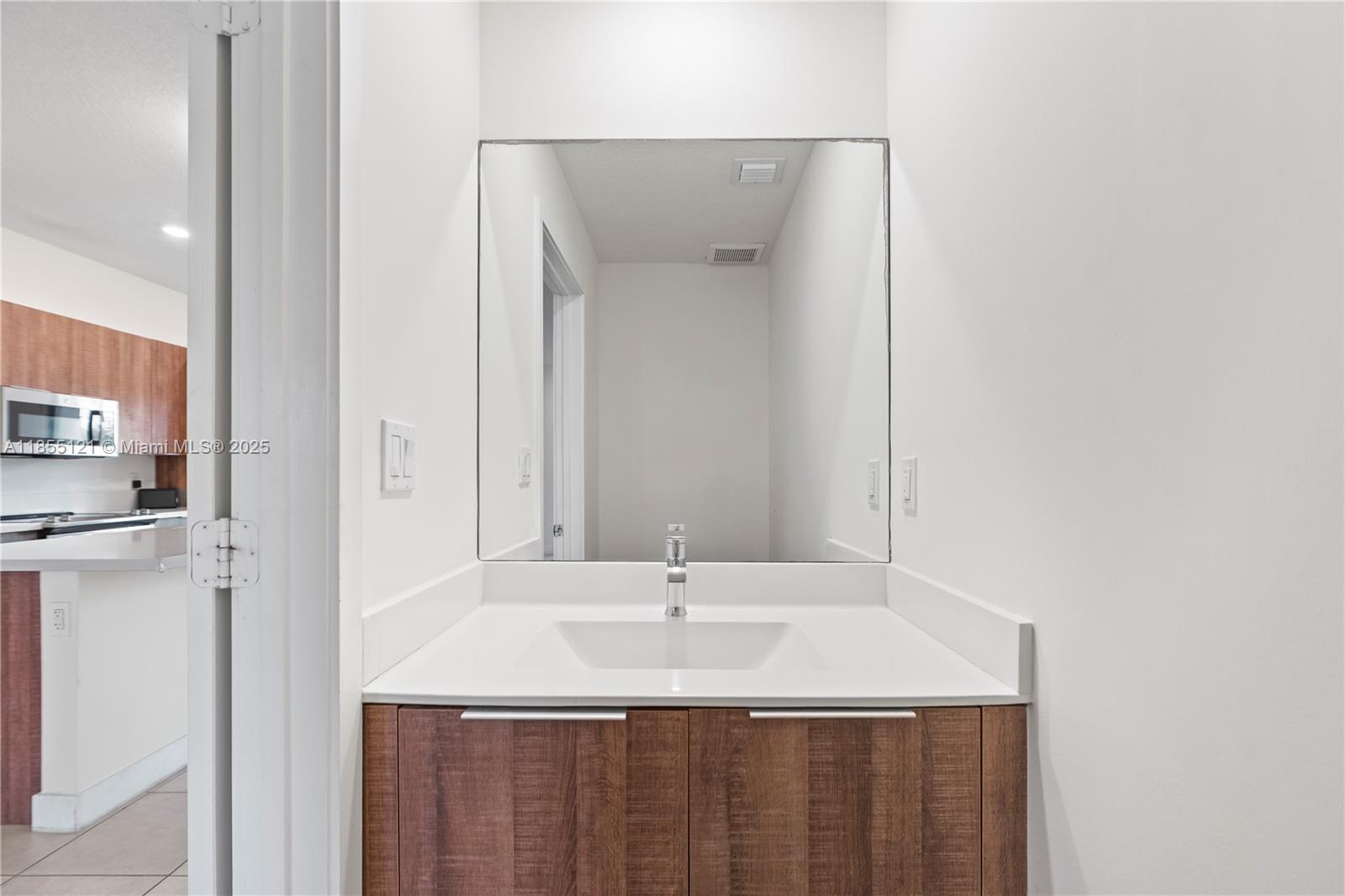 APEX AT PARK CENTRAL COND - Residential