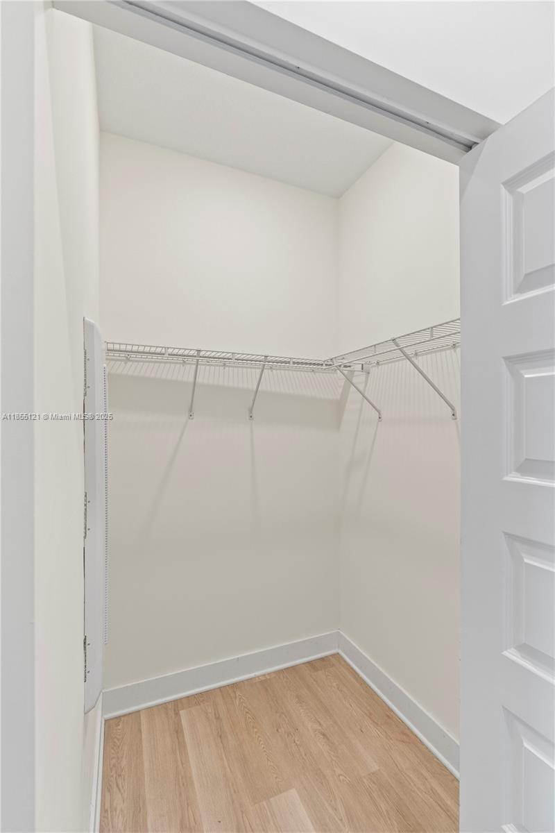 APEX AT PARK CENTRAL COND - Residential