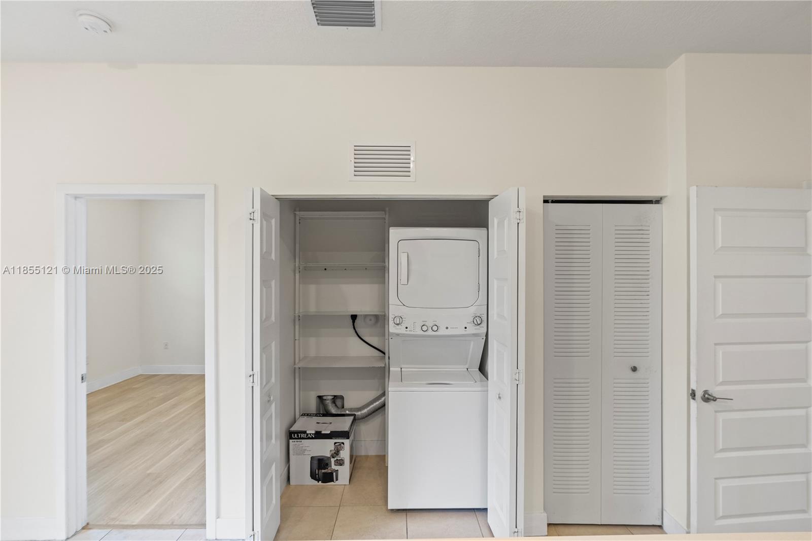 APEX AT PARK CENTRAL COND - Residential