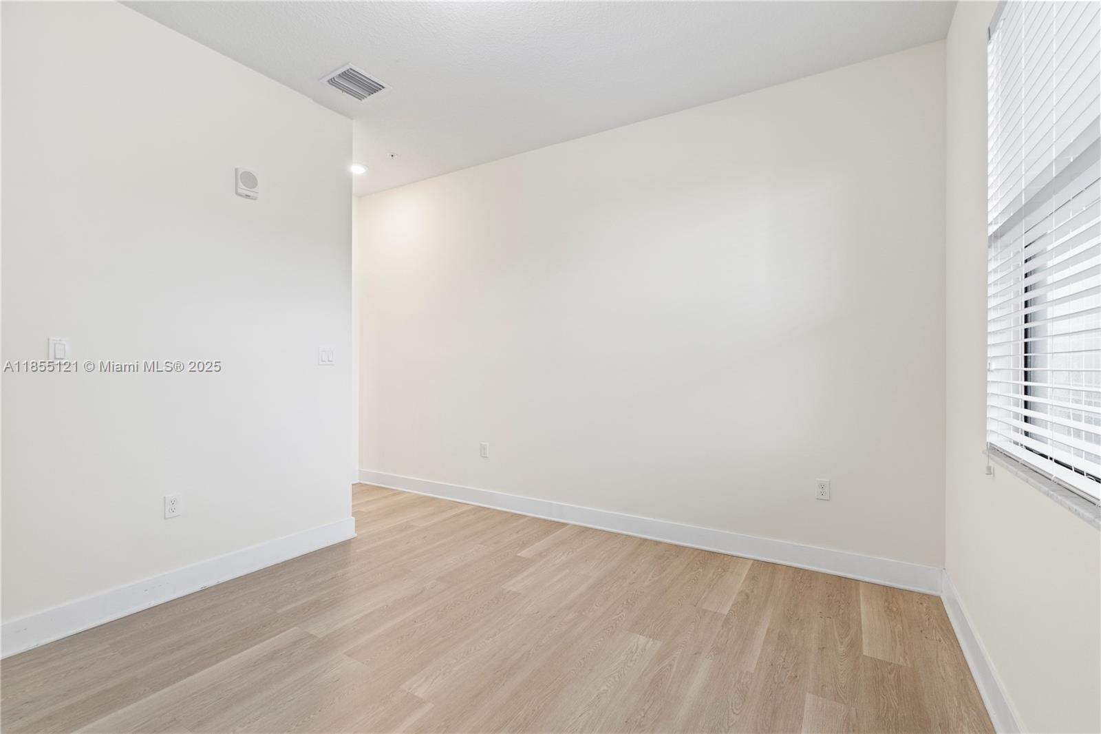 APEX AT PARK CENTRAL COND - Residential