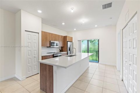 Photo of 7831 NW 104th Ave #22, Doral, FL 33178 (MLS # A11855121) Photo of 7831 NW 104th Ave #22, Doral, FL 33178 (MLS # A11855121)