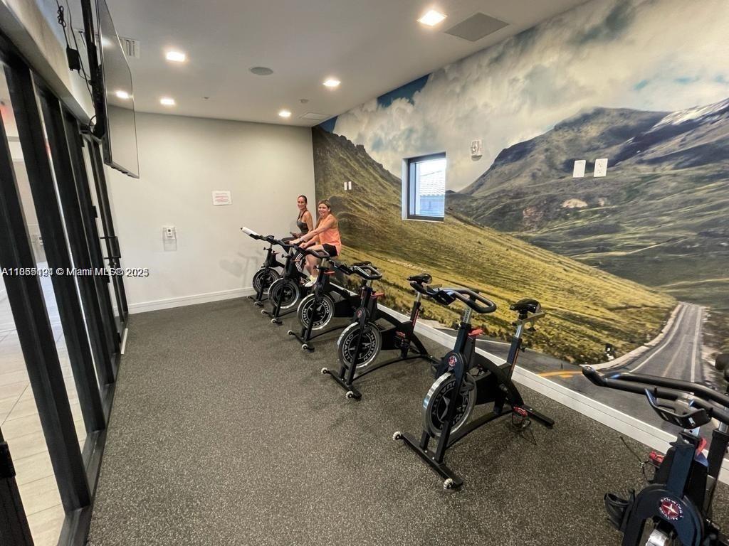 APEX AT PARK CENTRAL COND - Residential