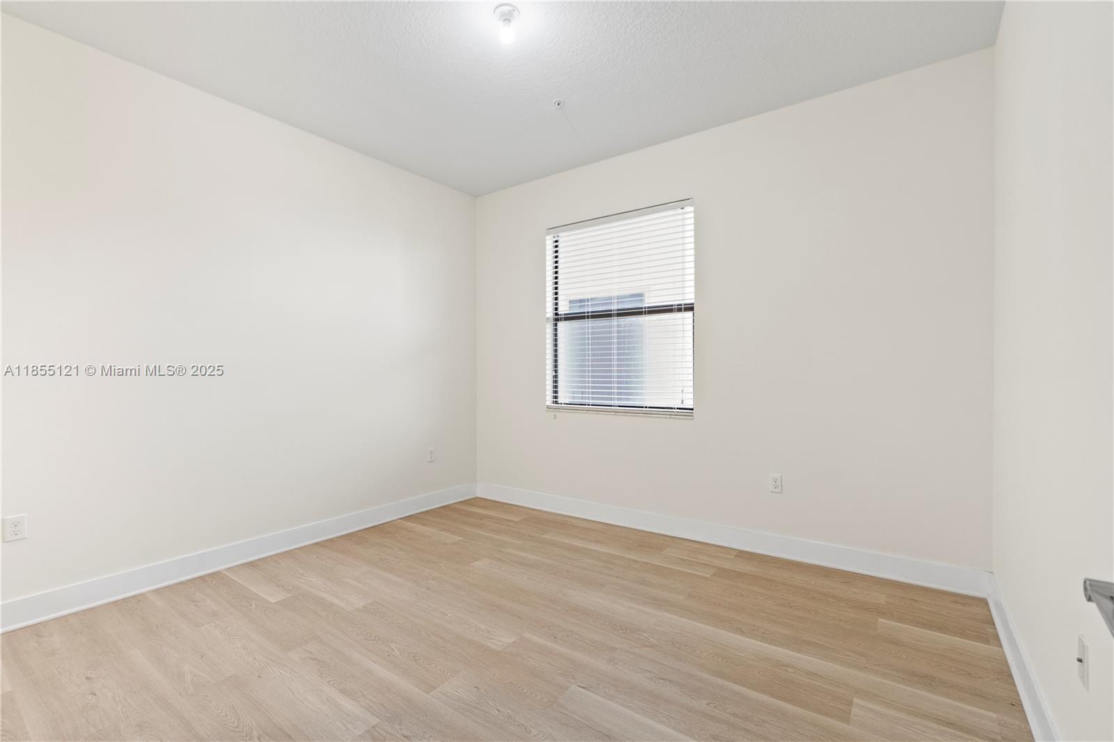 APEX AT PARK CENTRAL COND - Residential