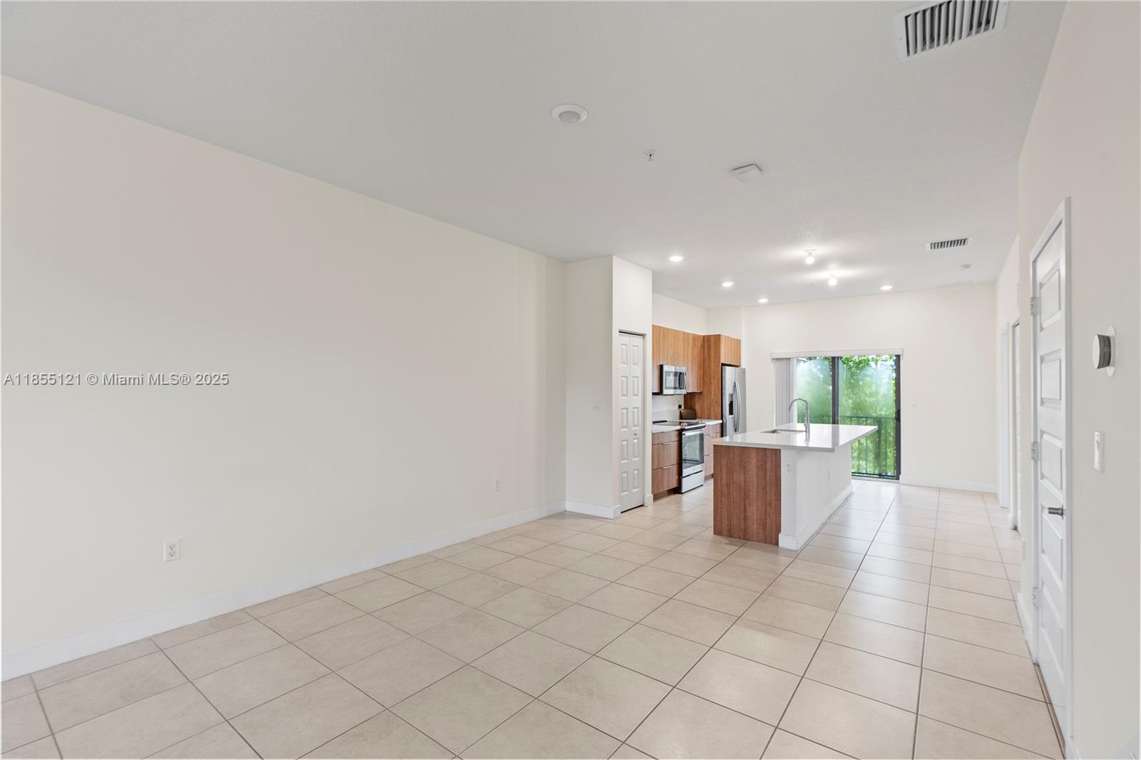 7831 NW 104th Ave 22