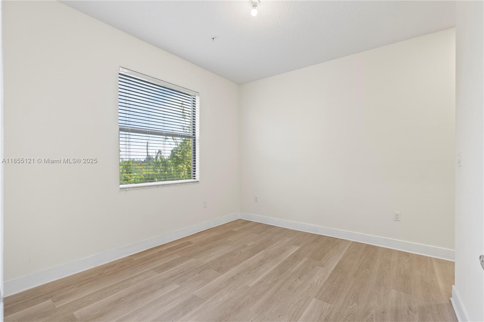 APEX AT PARK CENTRAL COND - Residential