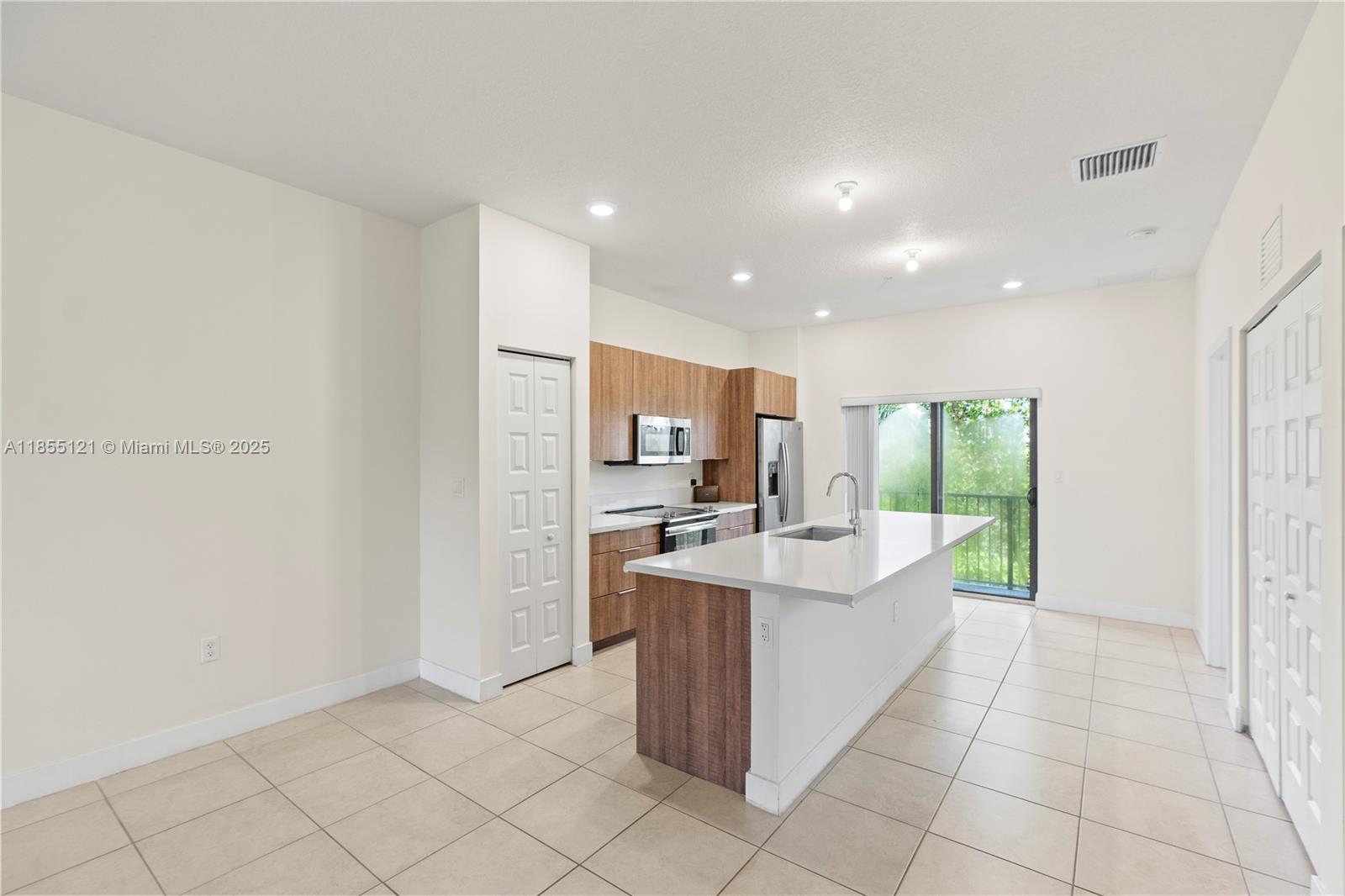 7831 NW 104th Ave 22