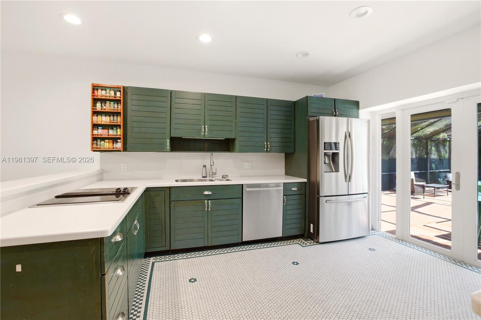 CORAL GABLES SEC E - Residential