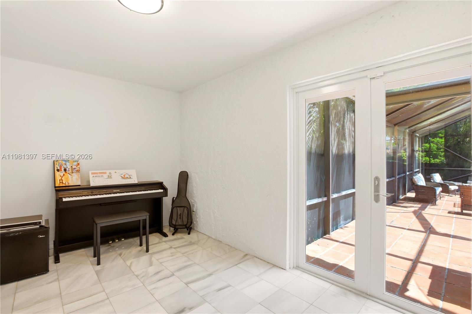 CORAL GABLES SEC E - Residential