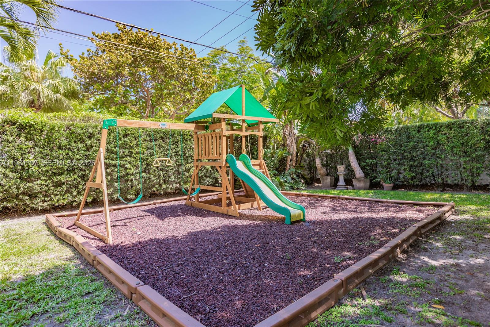 CORAL GABLES SEC E - Residential