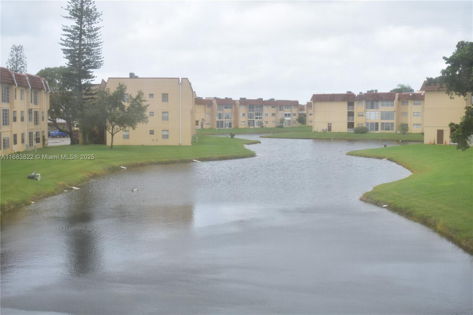 Great price for 2/2 with great bones and wonderful, long water view! The floors were recently replaced and the kitchen has stainless steel appliances. Fix the decorative items to your taste and you have a great unit that has been personalized to you! Sunrise Lakes Phase 3 includes 24 hr security, cable, 10 pools throughout the complex, a gym, tennis courts, pickleball, bingo on mondays, free movies on tuesdays and something happening every saturday to have fun. If you want to maximize your social life, please take a look at this condo offered at a great price. All assessments will be paid by the Seller at closing.