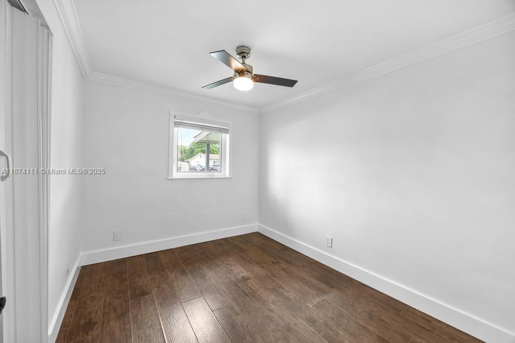 PLAYLAND ISLES - Residential