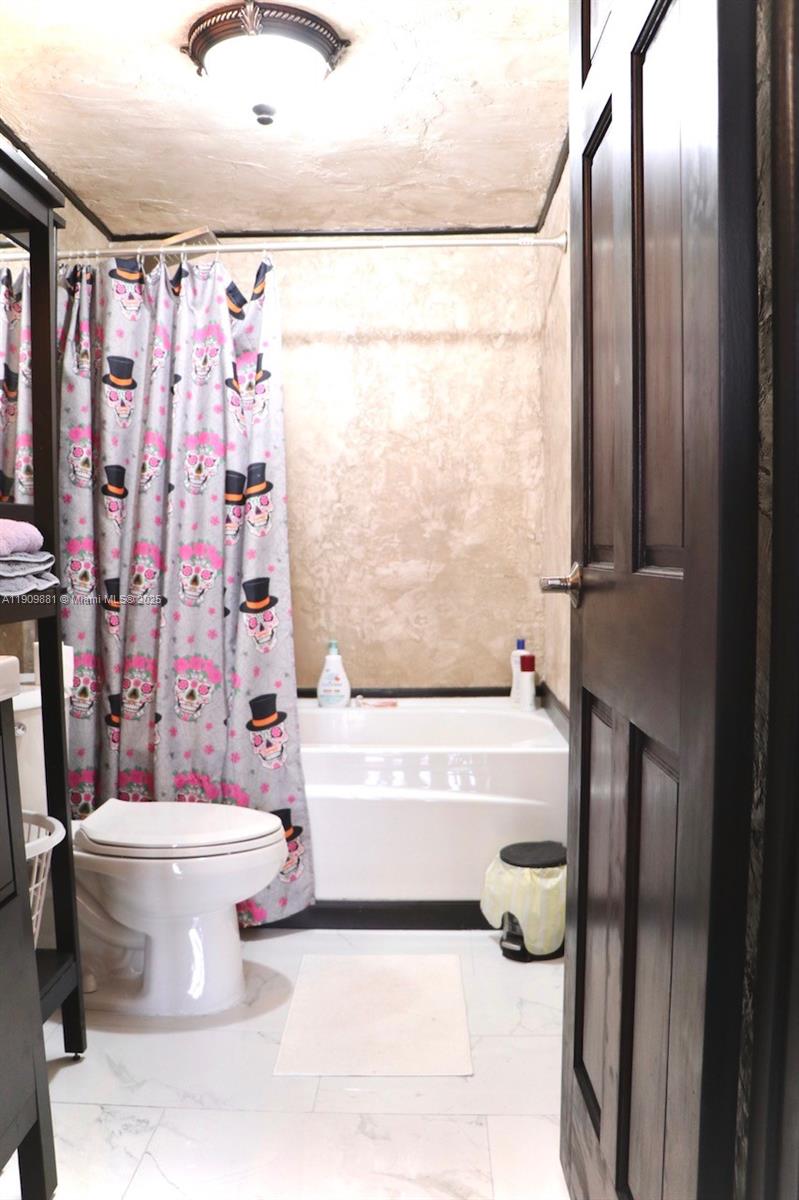 OLYMPUS CONDO PHASE - Residential