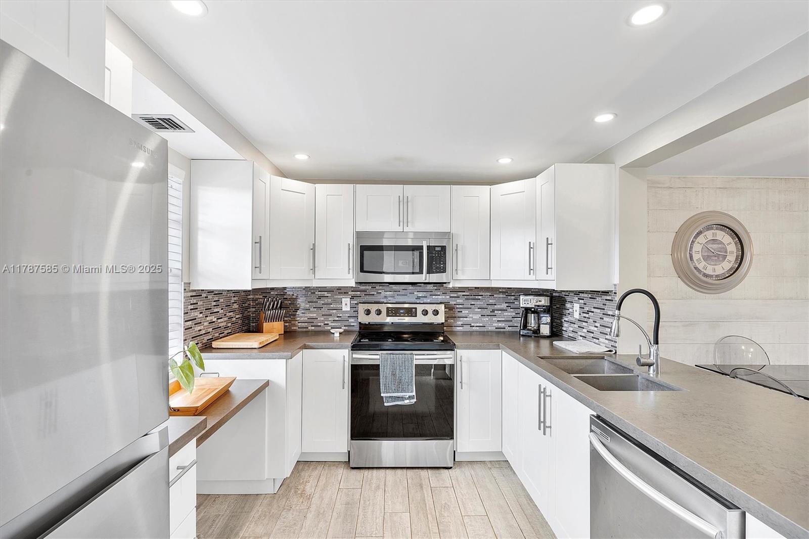 441 SE 3 rd. St. 302