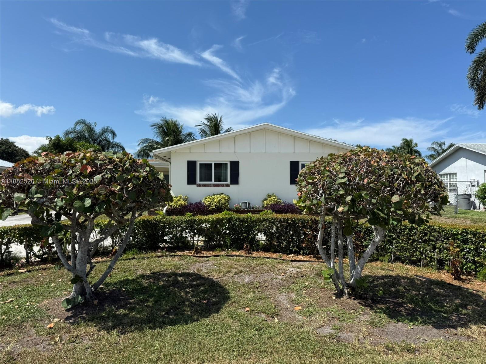4359 Gardenia Dr