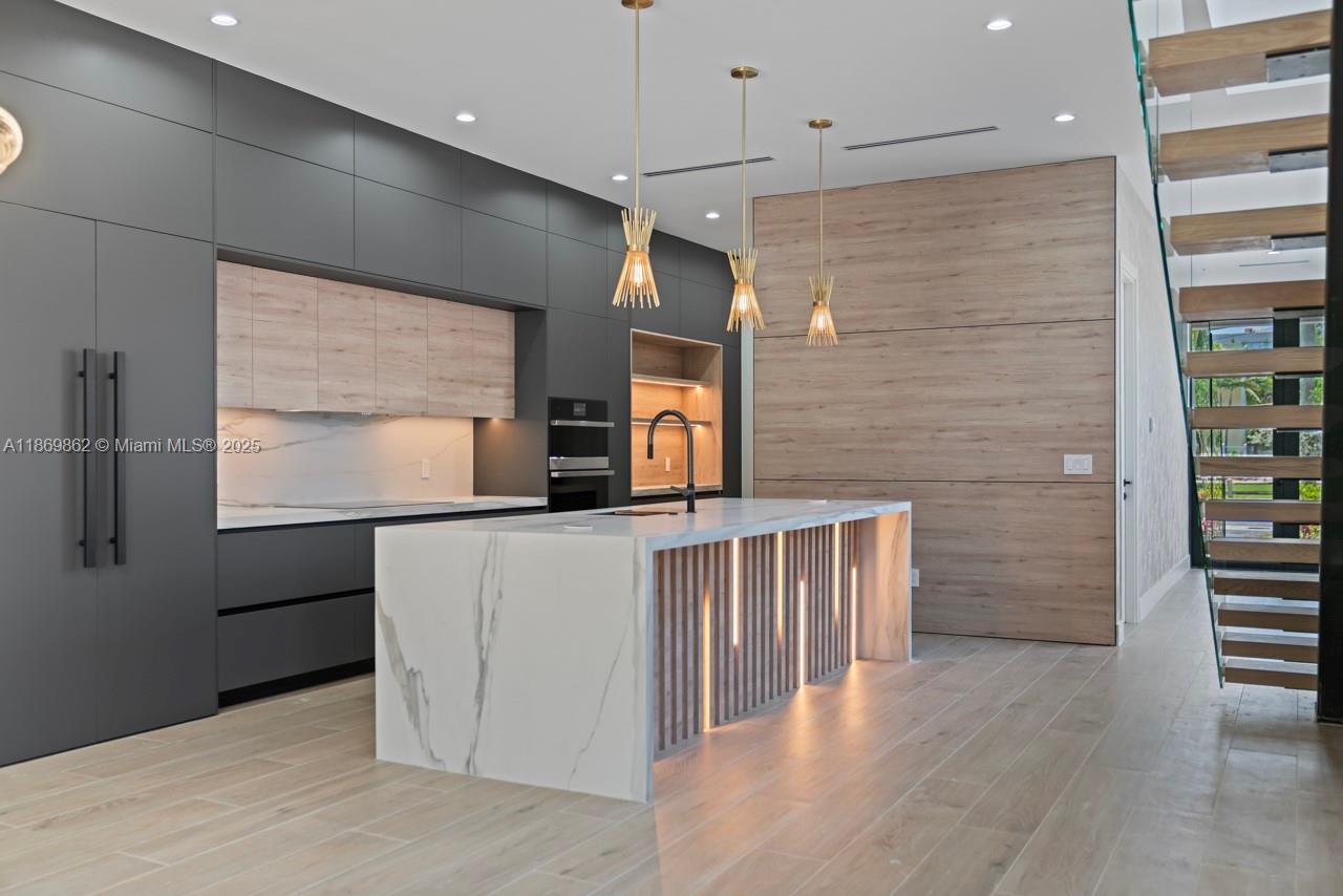 Lake ridge - Residential