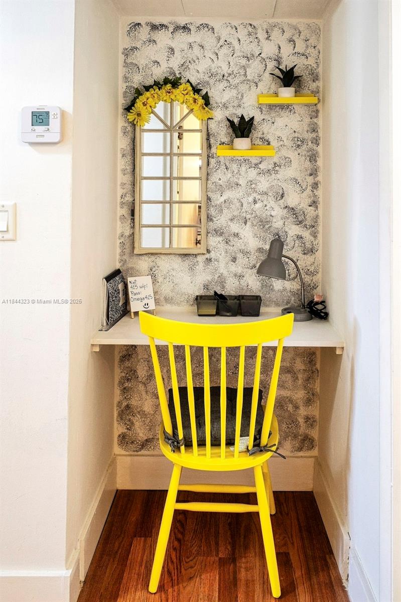 OMEGA CONDO NO 4 - Residential