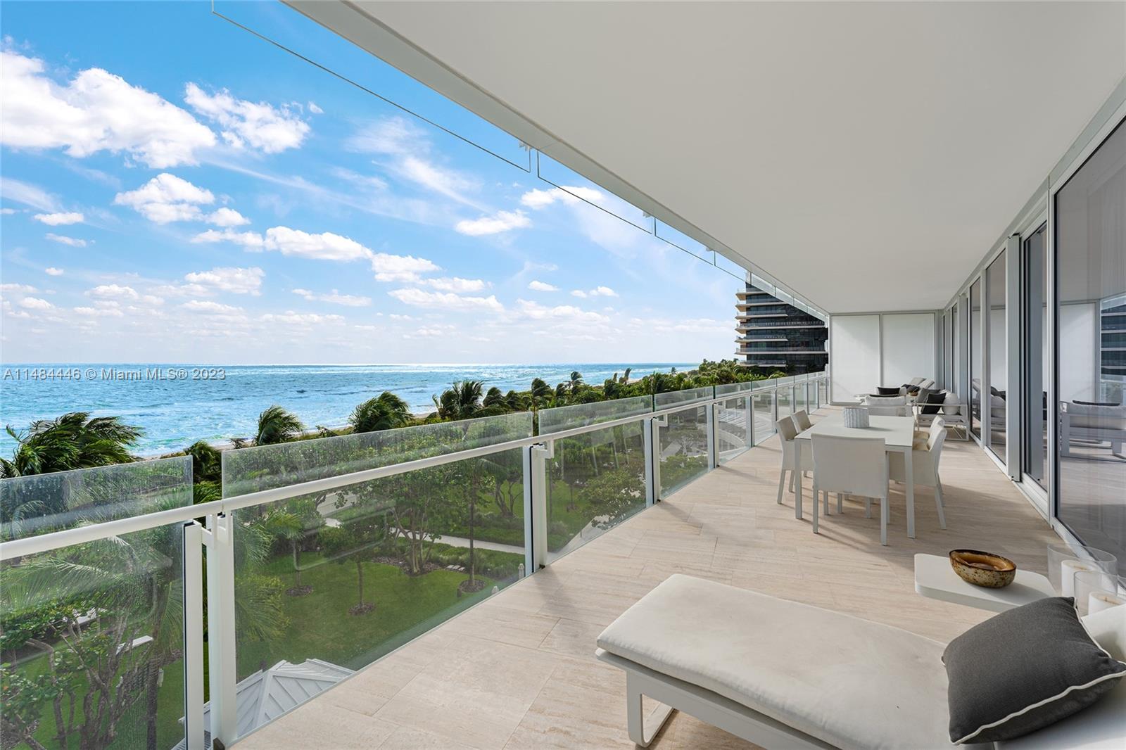 FOUR SEASONS SURF CLUB - Residential