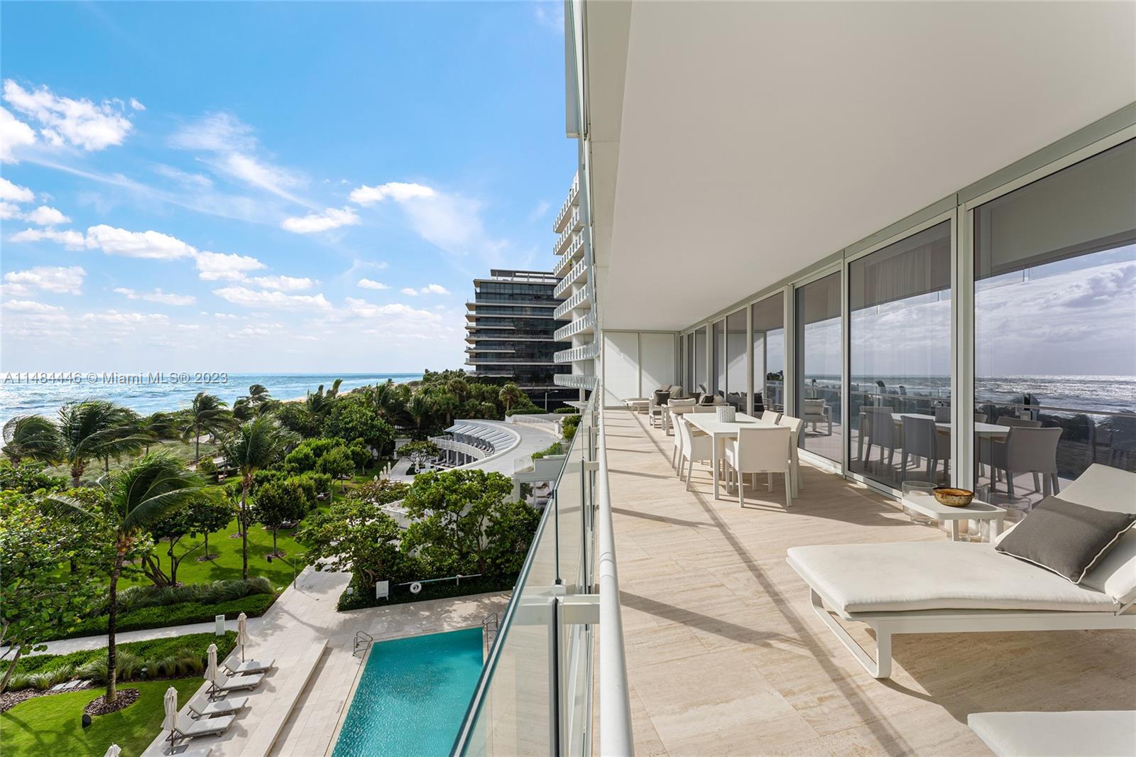 FOUR SEASONS SURF CLUB - Residential